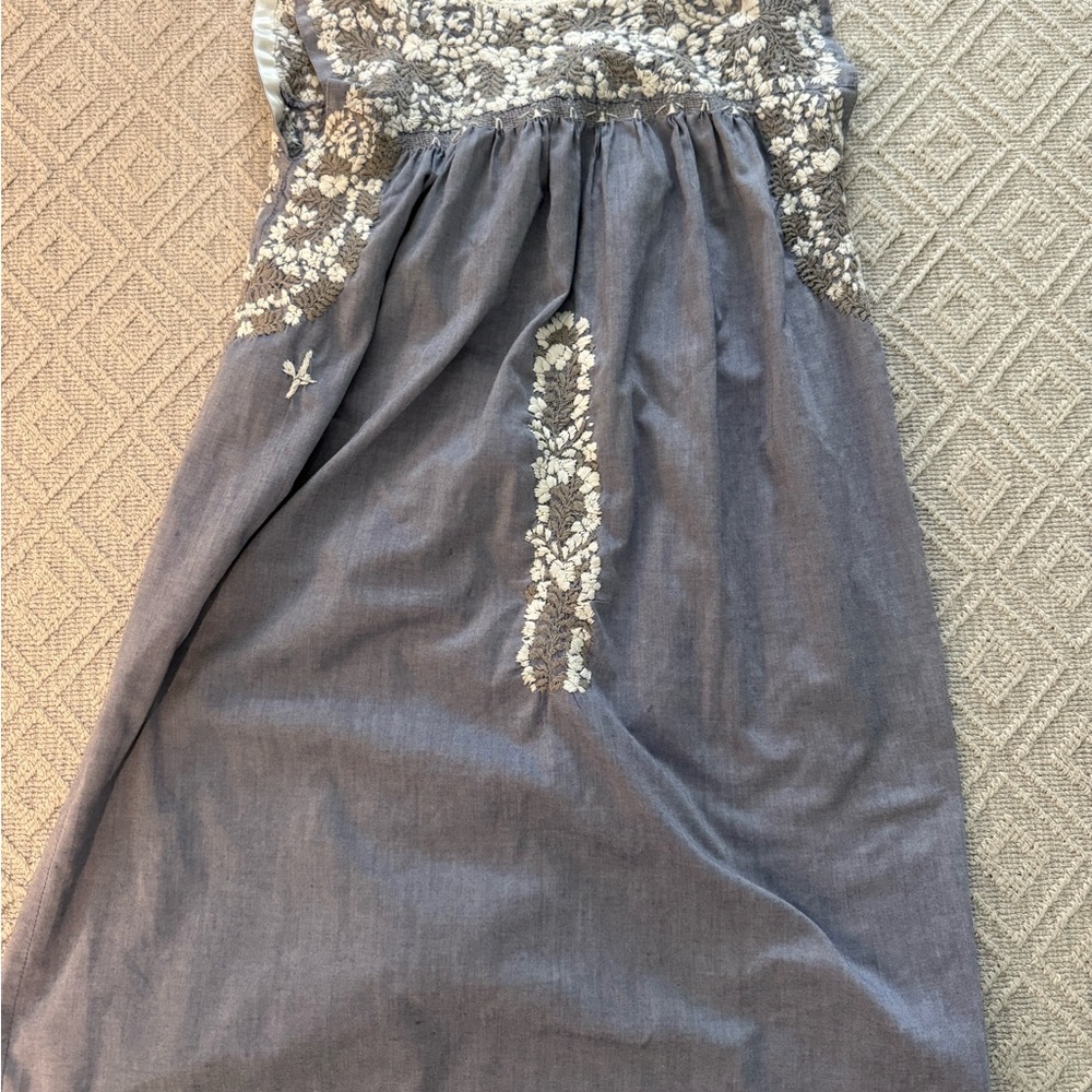 Chambray Mi Golondrina Sleeveless Dress with Floral Embroidery